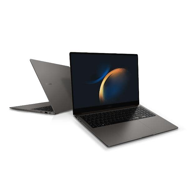 Samsung Galaxy Book3 Pro Intel Core i7-1360P 16GB Intel Iris Xe SSD 512GB 14" WQXGA Win 11 Pro - Disponibile in 2-4 giorni lavorativi Samsung