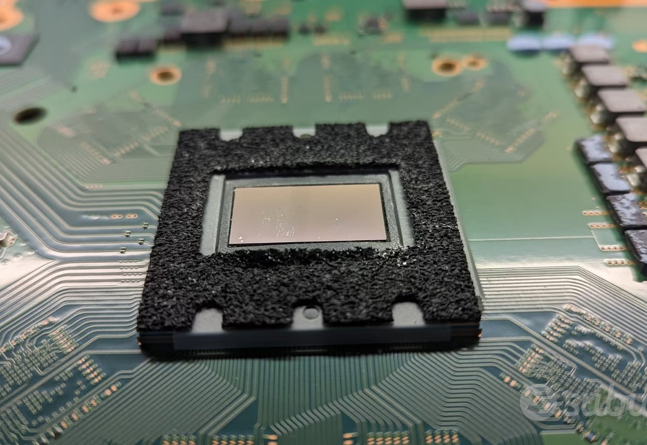 Sostituzione metallo liquido PS5 - Disponibilità immediata Assistenza