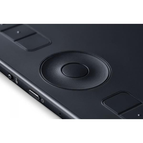 Wacom Intuos Pro tavoletta grafica Nero 5080 lpi (linee per pollice) 224 x 148 mm USB/Bluetooth - Disponibile in 6-7 giorni lavorativi