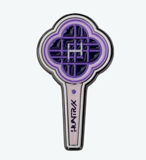 CINEREPLICAS 112456 - Kpop Demon Hunters Huntr/x Light Stick Pin - Disponibile in 2/3 giorni lavorativi Cinereplicas