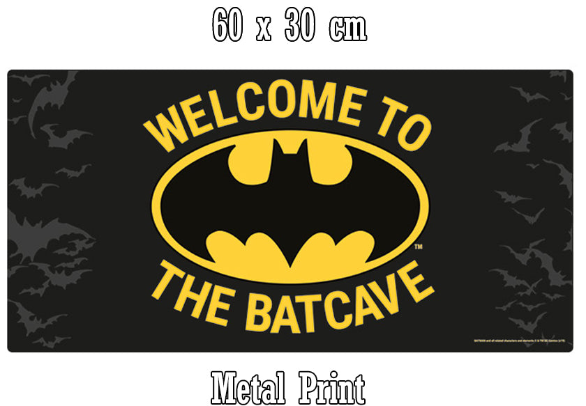 PYRAMID DC COMICS - TARGA IN METALLO : WELCOME TO THE BATCAVE (60x30cm) - Disponibile in 2/3 giorni lavorativi