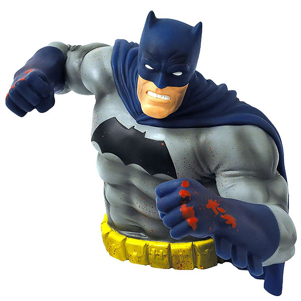 MONOGRAM - 102124 - Batman dark knight returns blue bloody Salvadanaio - Disponibile in 2/3 giorni lavorativi