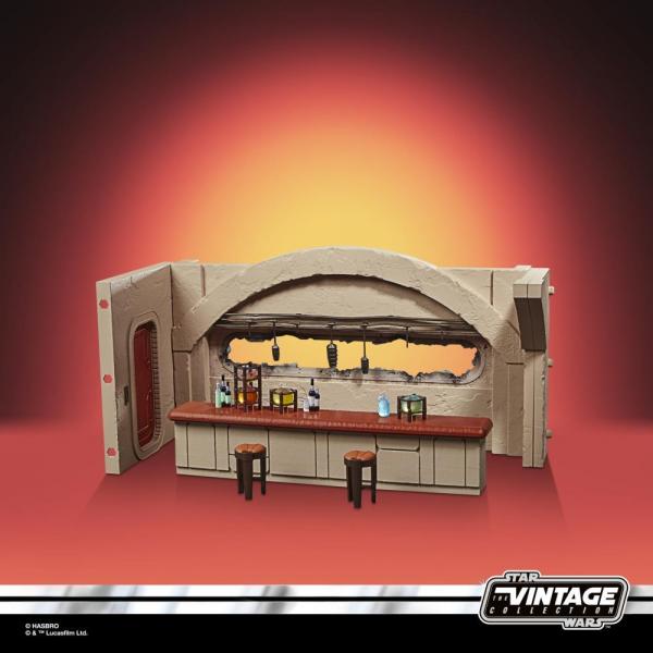 HASBRO STAR WARS VINTAGE FIGURE - THE CANTINA SHOOTOUT PLAYSET - Disponibile in 2/3 giorni lavorativi