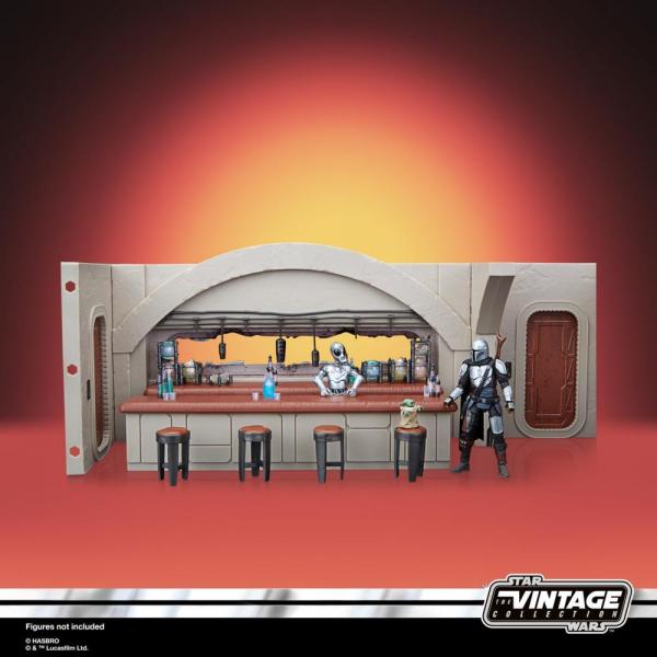 HASBRO STAR WARS VINTAGE FIGURE - THE CANTINA SHOOTOUT PLAYSET - Disponibile in 2/3 giorni lavorativi
