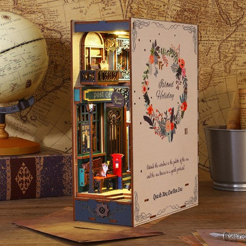 Book Nook Ludistri – Alley (18.2 x 8.5 x 24.5 cm) - Disponibile in 2/3 giorni lavorativi